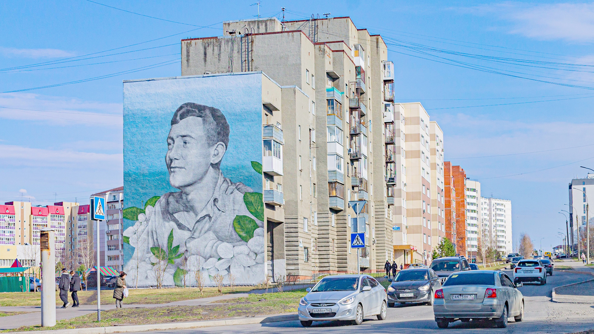 Мурал с изображением Двужильного Ю. М.